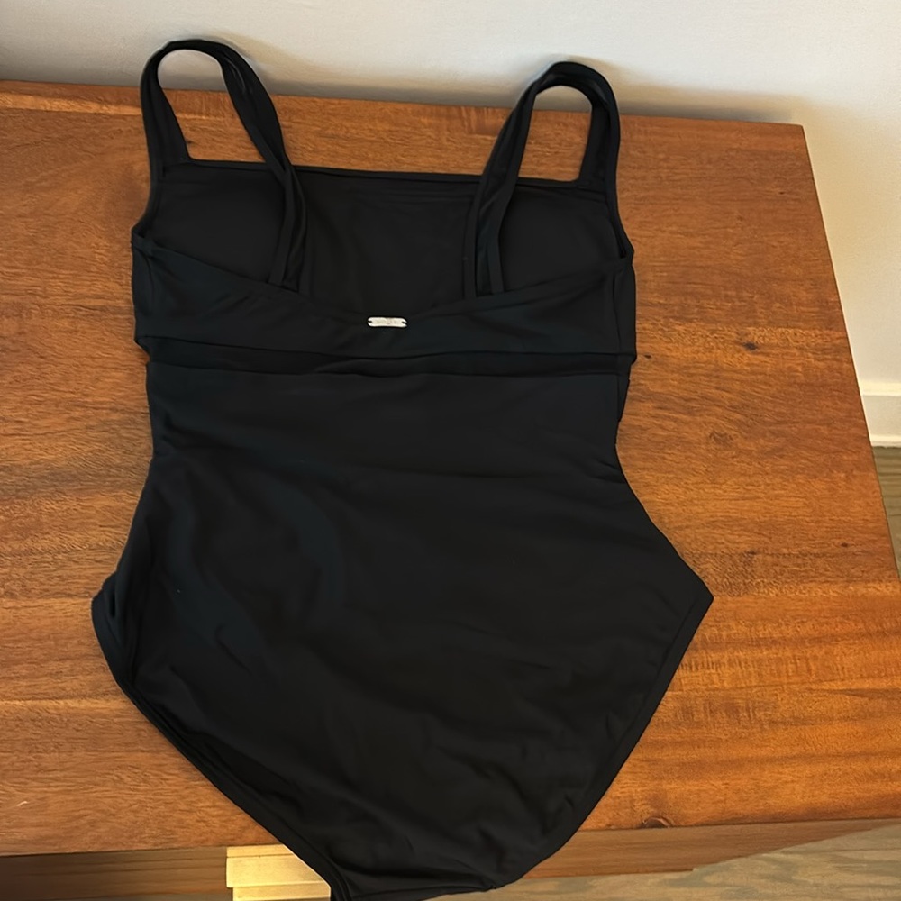 Women DKNY Black One Piece Bathing Suit in Size 4 - Picture 2 of 4